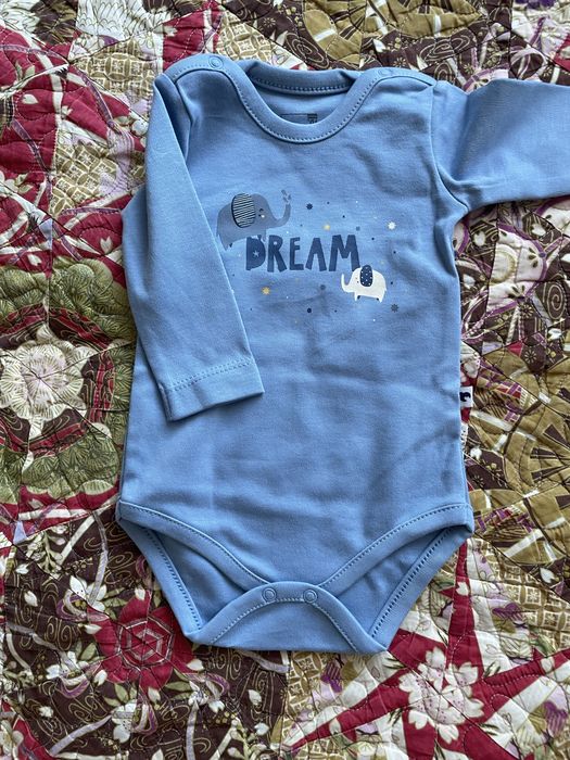 Новая детская одежда для малыша