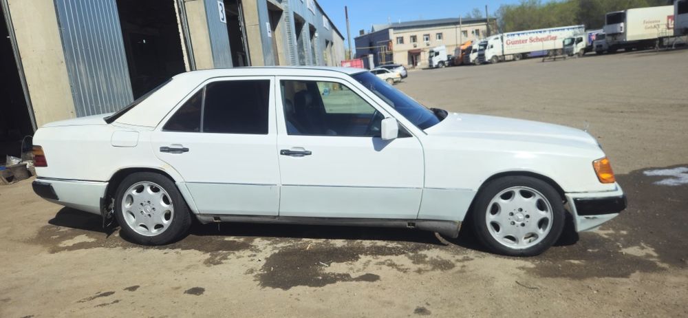 Меrcedes benz 124