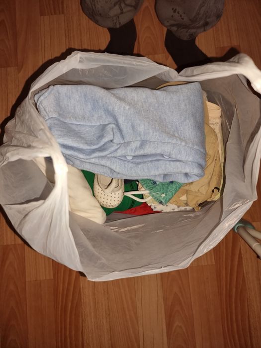 Продам детские вещи