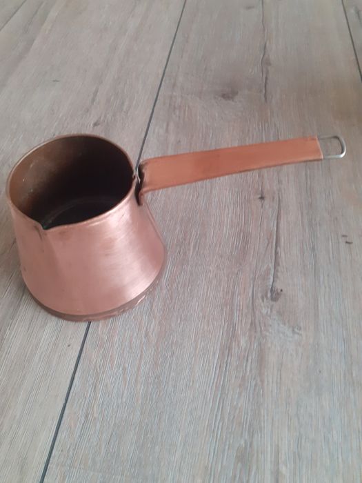 Oale de cupru cu mâner