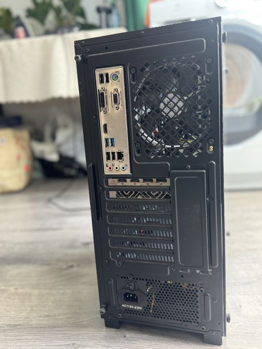 PC Gaming – i5 9400f + RX5600 XT 6GB – 16GB RAM – SSD + HDD.