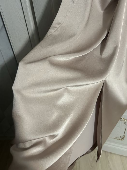 Продается платье вечернее