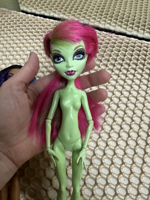 Продам куклу  монстр хай!