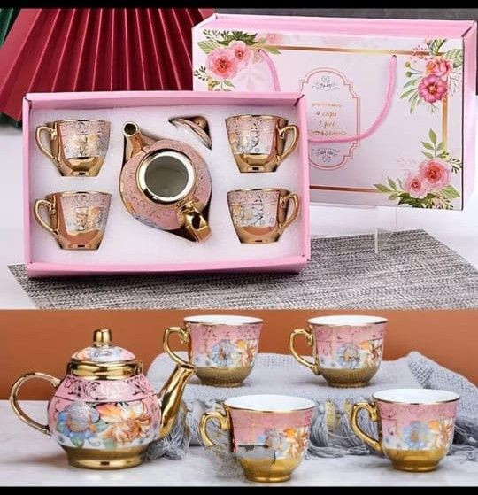 Чайный сервис розовый
