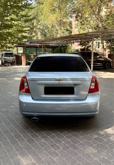 Lacetti sotiladi 1 qol
