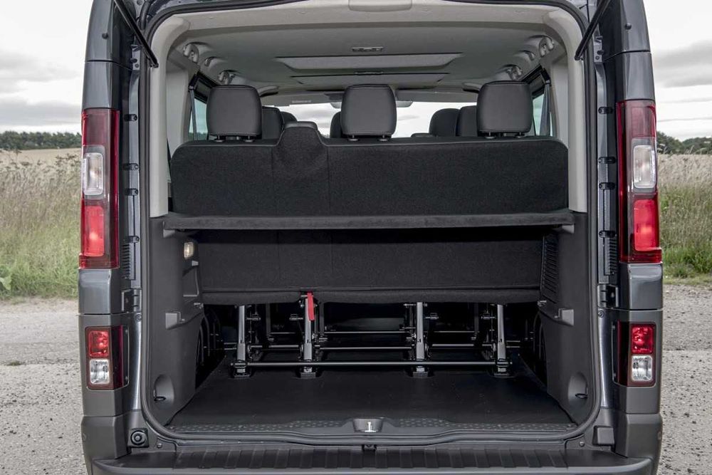 49,99€ Пътнически Бус под наем 9 МЕСТЕН Автомобил под наем