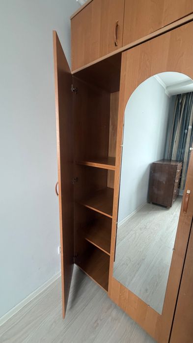 Продажа мебели шкаф и комод