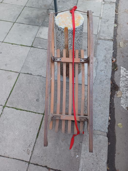 Българска дървена шейна зимна ретро с и без облегалка