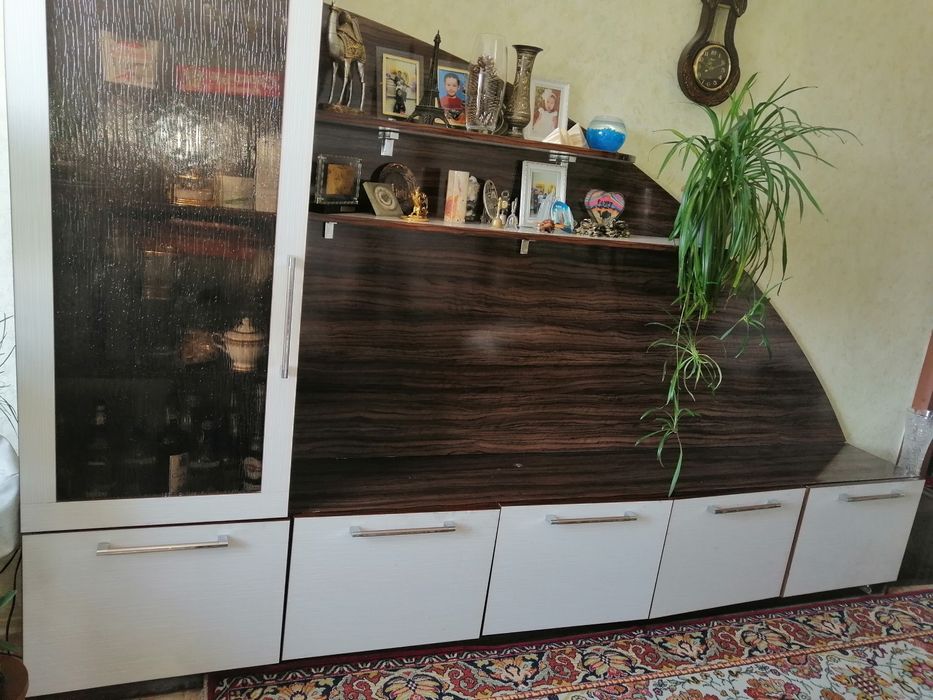 Продаю стенку для гостиной