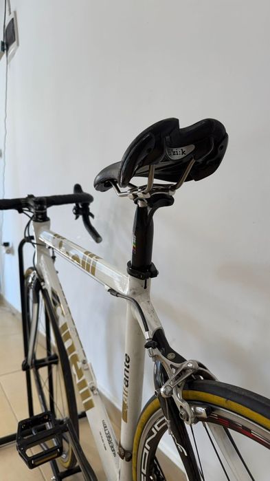 Cinelli Allante Columbus Carbon / Campagnolo Veloce / Campagnolo Khamsin