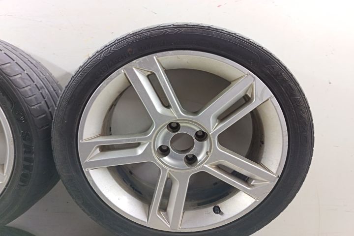 Set jante aliaj cu anvelope 215/45 ZR17 91Y Vara 7Jx17H241 4x98 Fiat