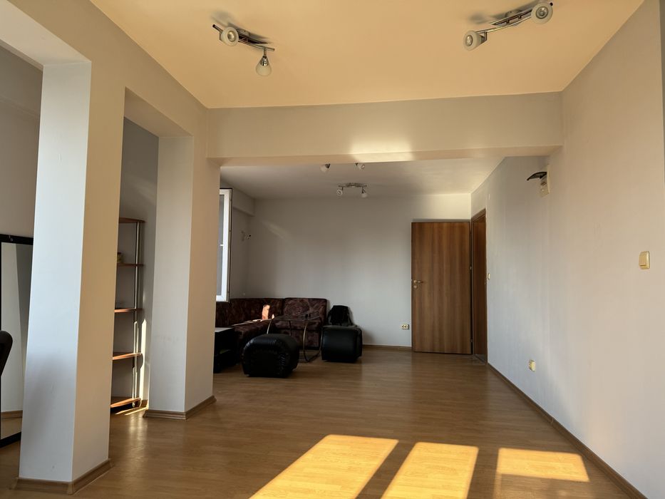 Продава се Офис в Казанлък - 51 кв.м за 890 €/кв.м - Снимка #3