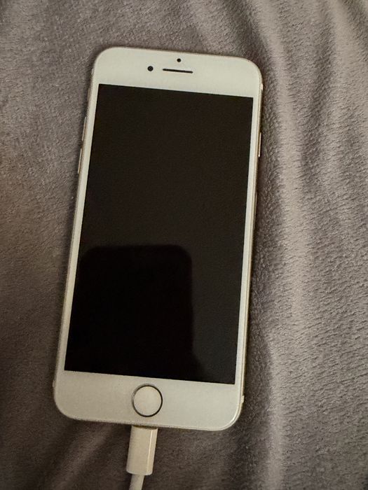 Продам iPhone 7, 128 гб