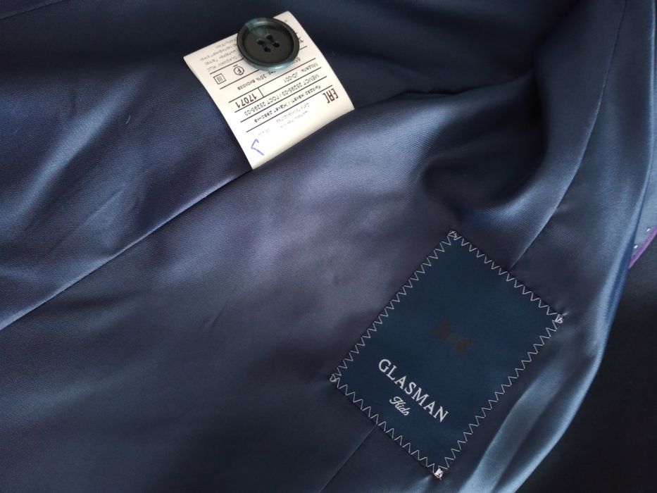 Пиджак школьный новый