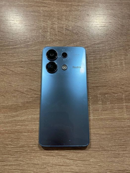 Продам срочно Redmi not 13 все работает