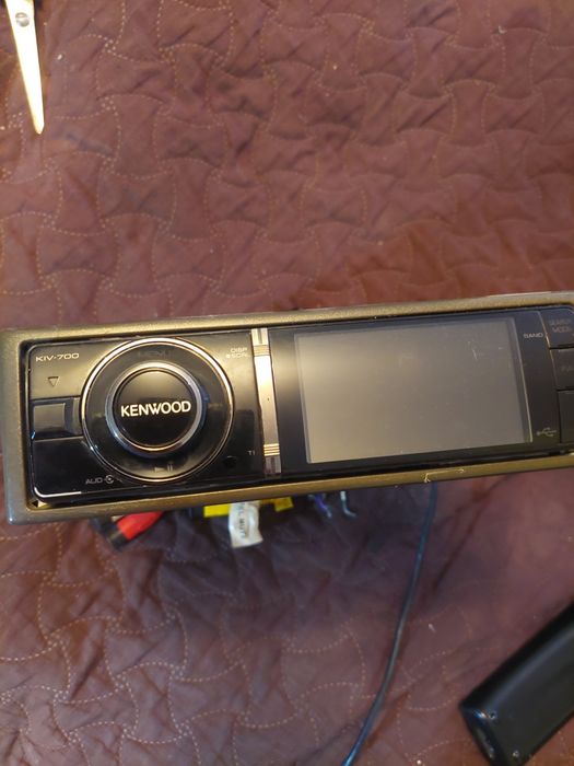Radio usb   kenwood  model kiv700
