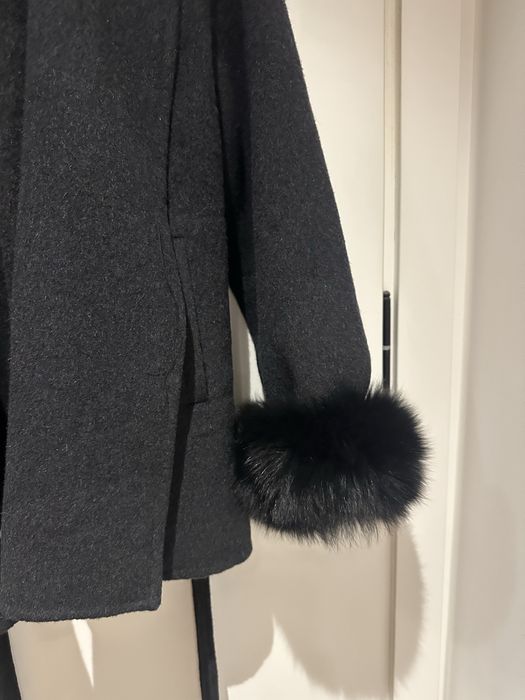 Черно вълнено палто с лисица