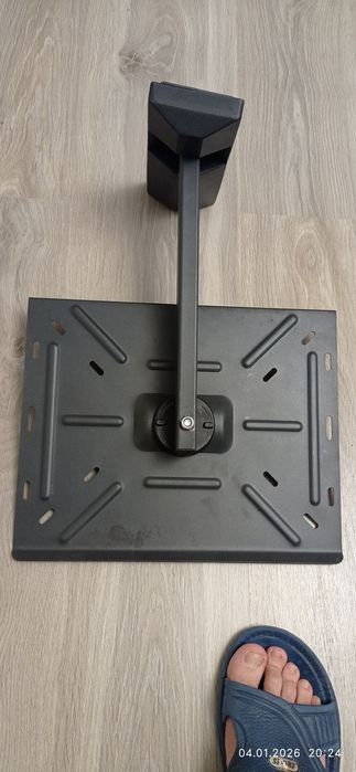 Кронштейн под ТВ настенный