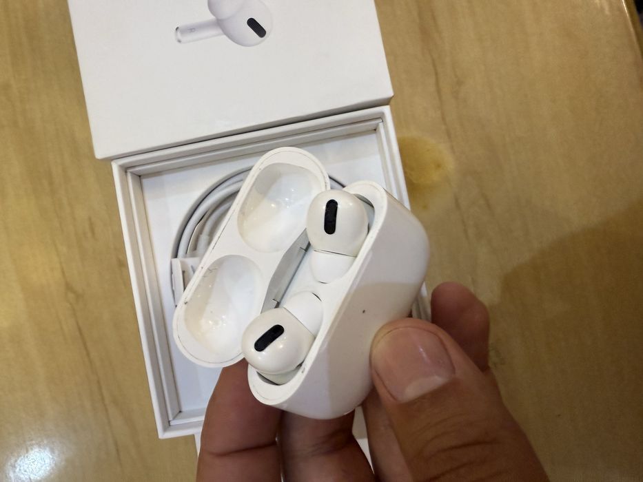 Airpods 2  ideal