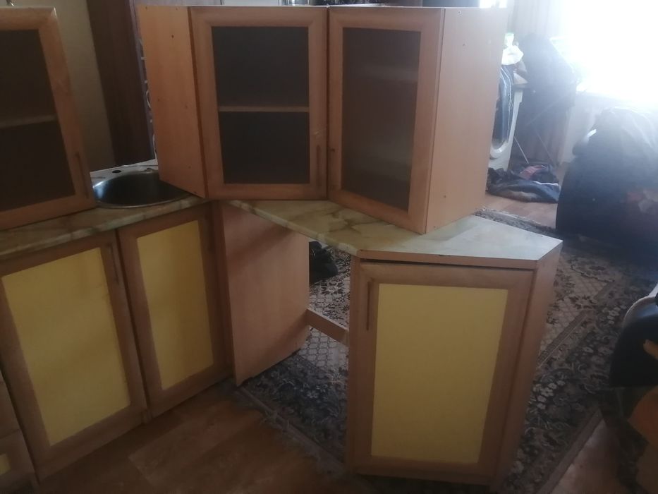 Кухонный гарнитур.