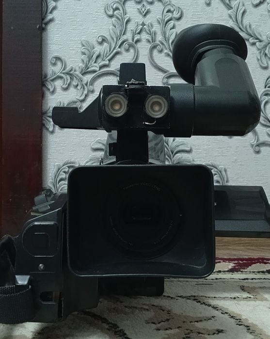 Panasonic NV-MD10000 Professional 3CCD  Videokamera (Made in Japan)