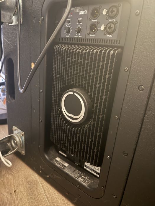 Vând subwoofer activ profesional Turbosound Milan M18B – 18