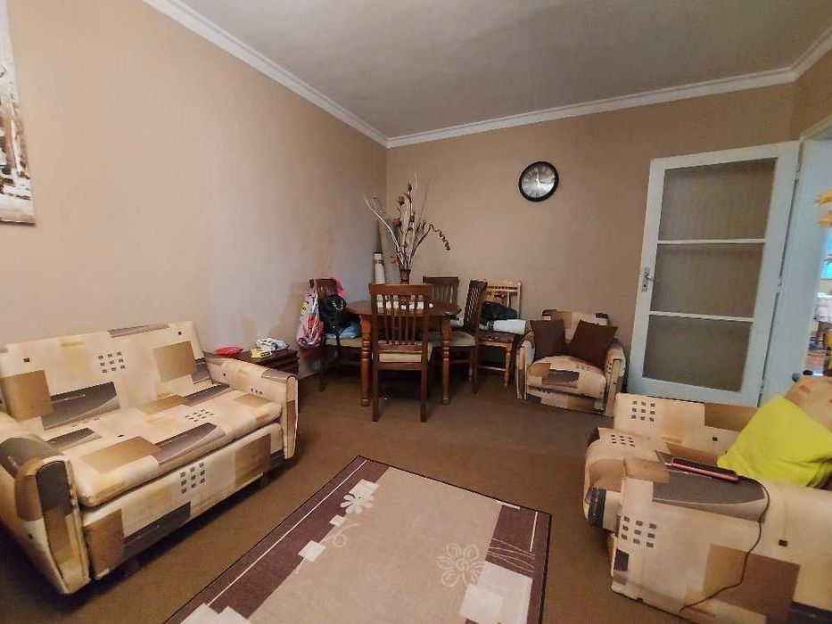 Дава се под наем Едностаен апартамент в Бургас, Зорница - 40 кв.м за 250 € - Снимка #1