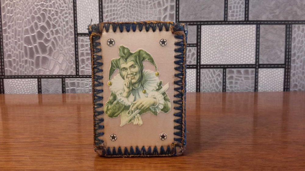 Стара калъфка за карти