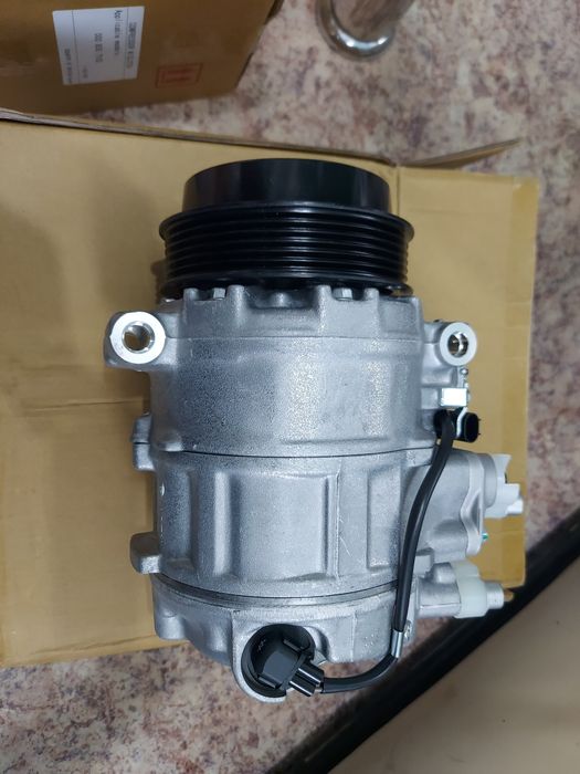 Компрессор кондиционера на W221 ,W164,X164 Mercedes