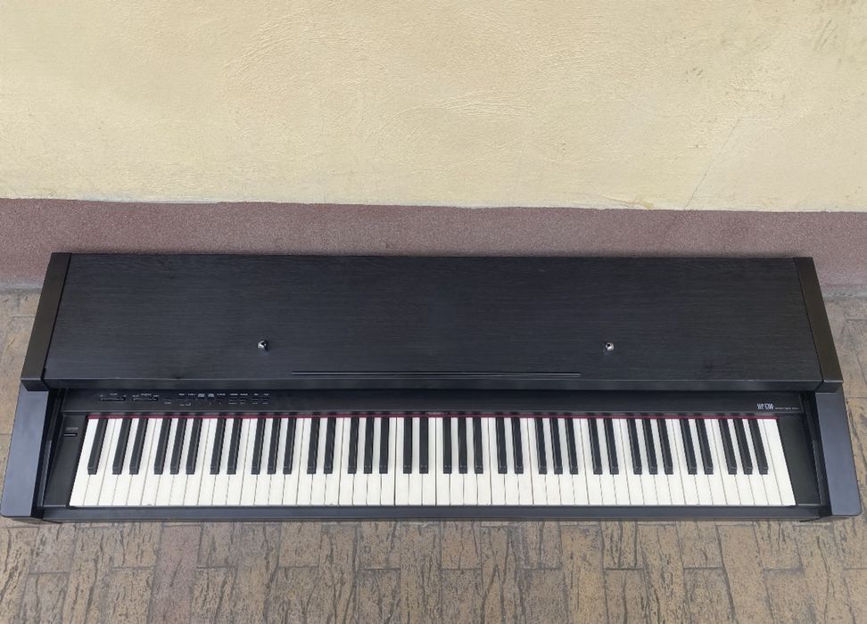 Roland HP 1700 pian digital