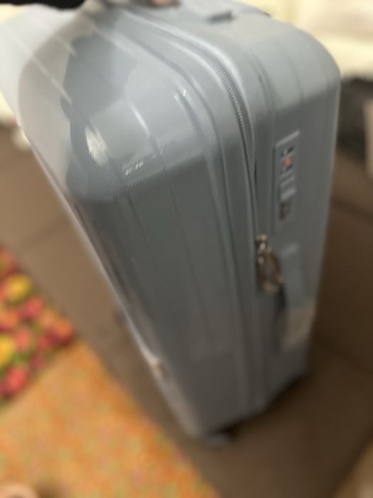 Чемодан новый С размер