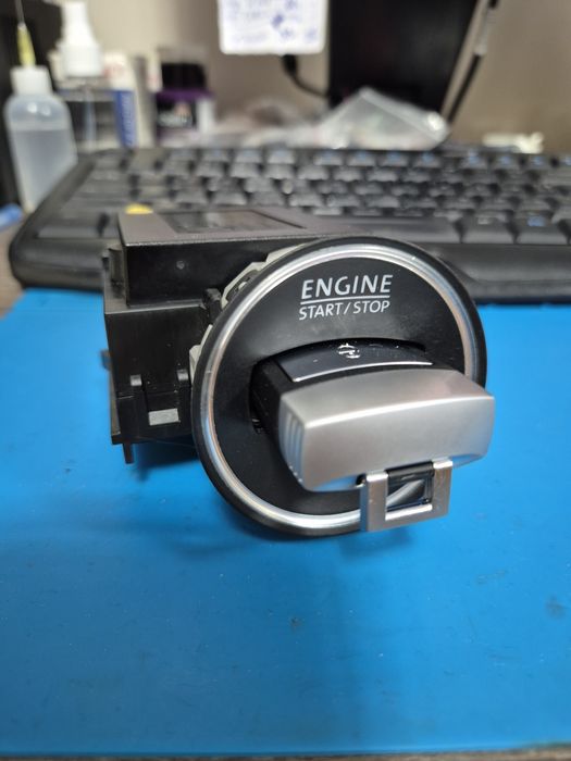 Гълтач за vw passat b6/b7,Копче за Ръчна спирачка,ключ..