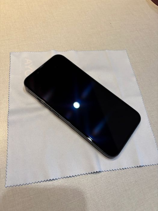 iPhone 13 midnight 128gb