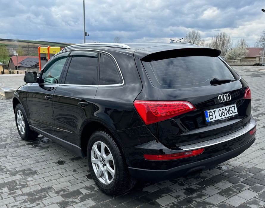 Audi Q5 Audi Q5, 4x4 (Quattro), 2010, 250.000 km, cutie manuala, 2.0 diesel