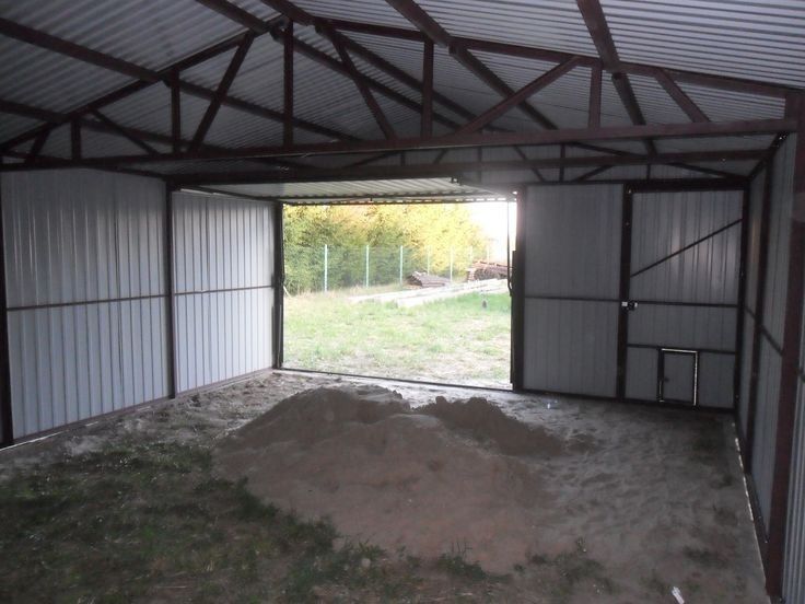 Garaj metalic 8 x 6 spatiu generos auto sau depozitare