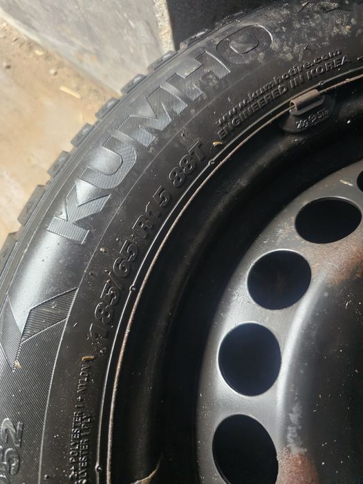Set 4jante cu anvelope aproape noi Opel corsa D 185/65 R15