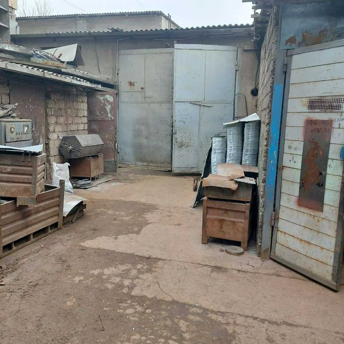 Продаётся 1 900 м² производственный цех.