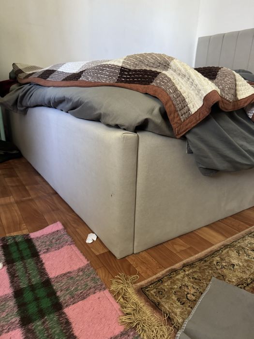 Кровать двухспальнная