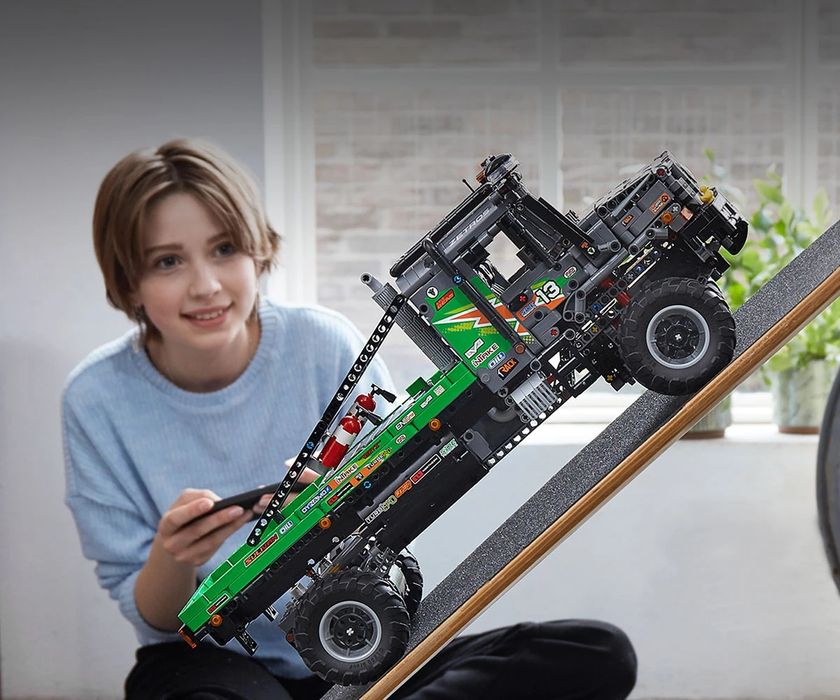 LEGO 42129 Technic 42129 - Камион 4x4 Mercedes-Benz Zetros