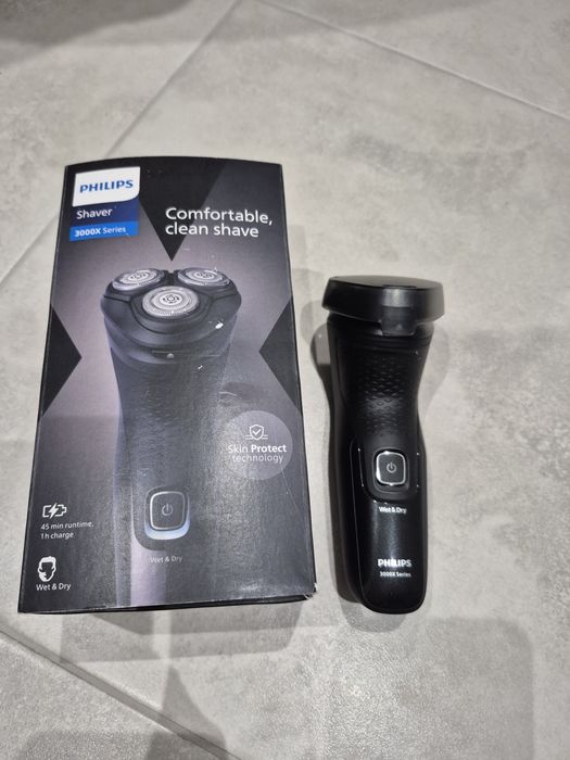 Елетрическа самобръсначка Filips