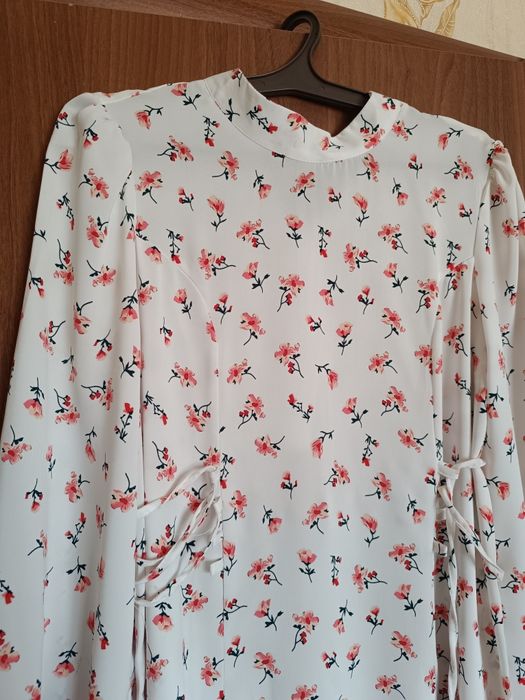 Продам длинное платье за 10 тысяч