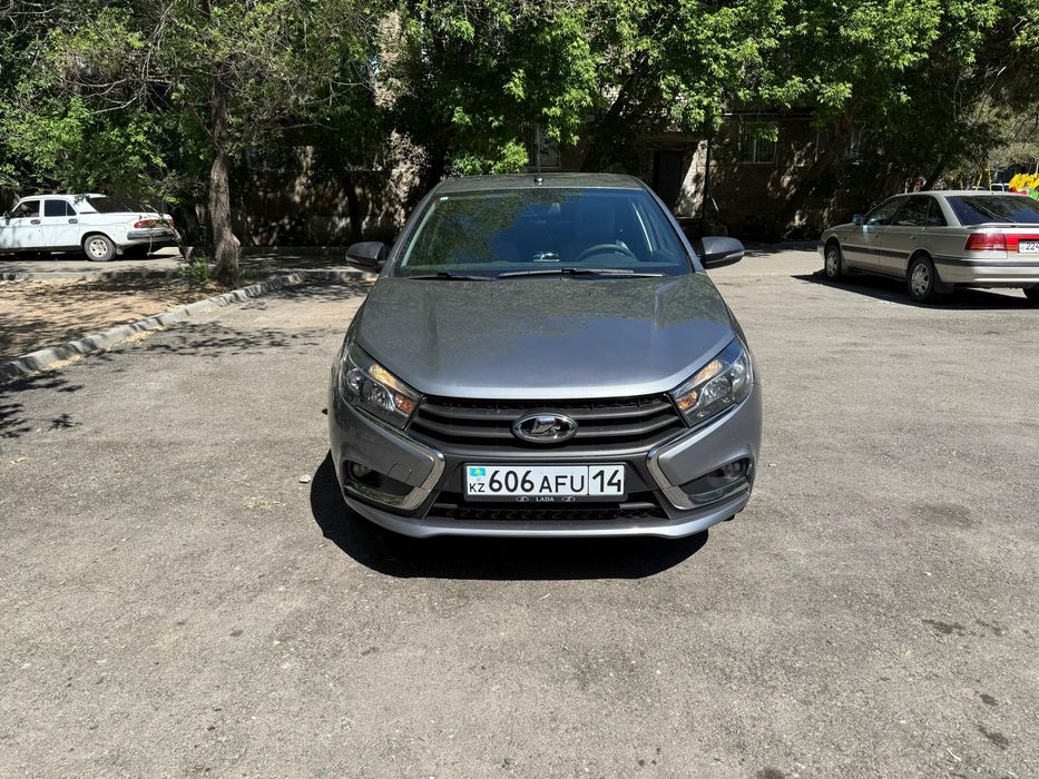 Продам Ладу Весту 1,6 МКПП