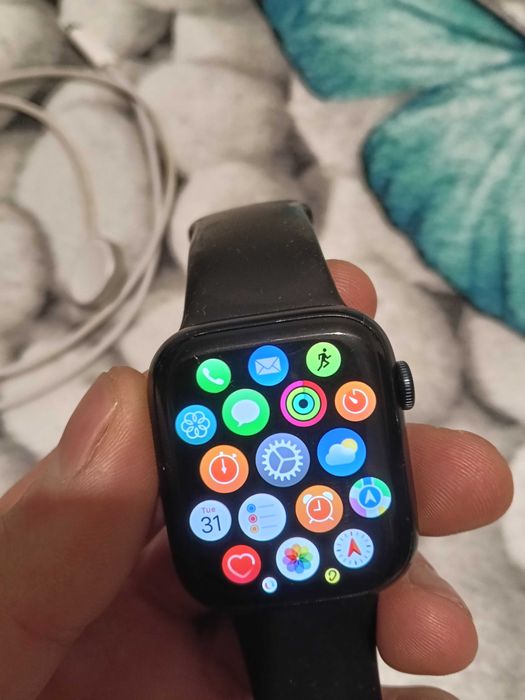 Apple Watch Seria 9 64GB 45 mm Stere excelentă
