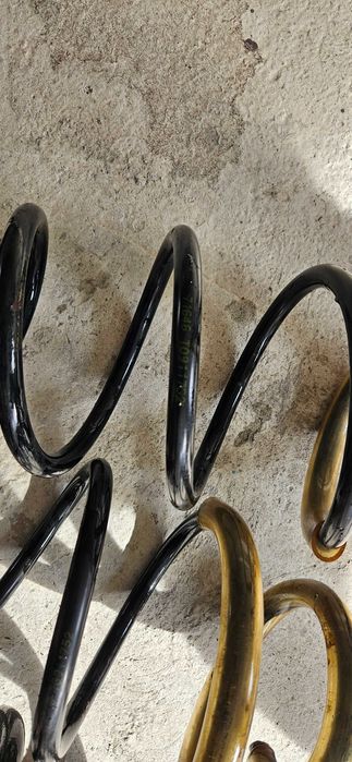 Пружини  за vito ( v-klass)  W447 , комплект задни и предни