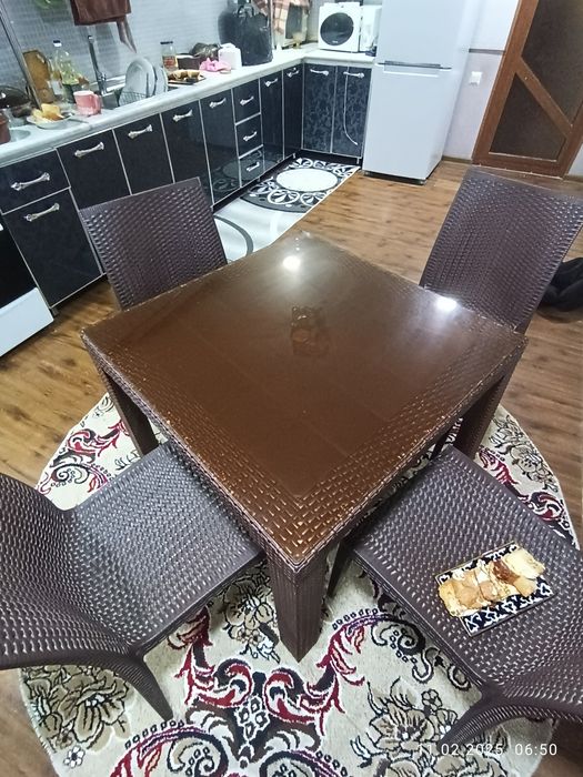 Стол стул кухонный