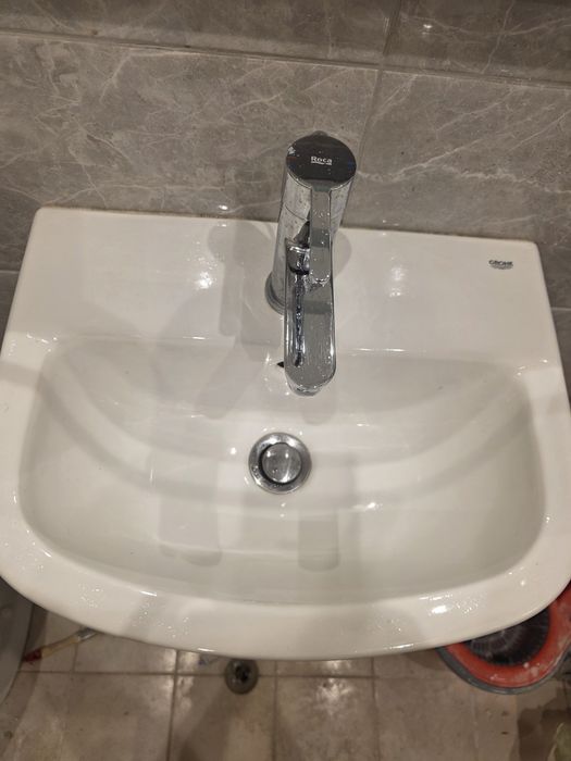 Мивка"GROHE" + Смесител "ROCA