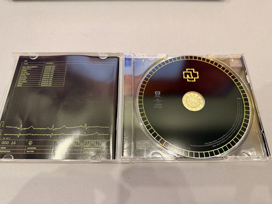 Продаю CD диск Rammstein - Mutter