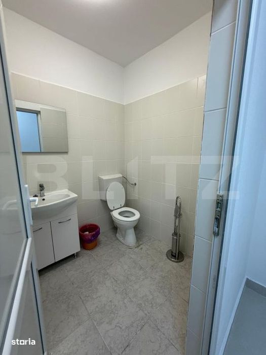 Spatiu comercial, 267 mp, 2 parcari, zona Cetatii
