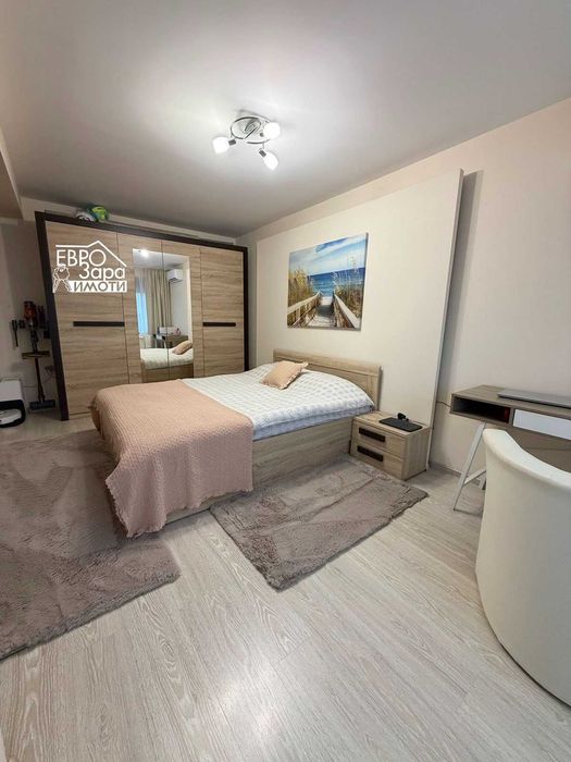 Просторен, обзаведен апартамент за продажба на метри от Жабките