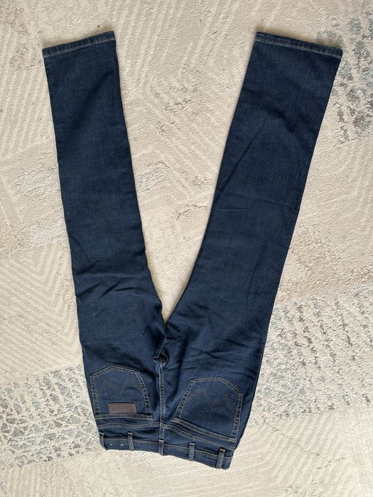 джинсы wrangler.